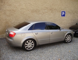 Audi A4 s instalovanymi protislunecnimi autofoliemi Llumar AT5,15