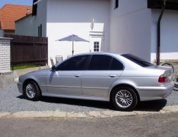 BMW 5 - protislunecni autofolie Llumar AT5