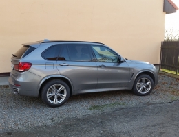 BMW X5 s autofoliemi Llumar AT5
