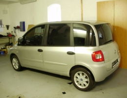 Fiat Multipla - protislunecni autofolie Llumar na autosklo AT15,35