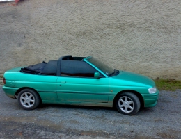 Ford Escort cabrio - protislunecni autofolie Llumar AT5,15
