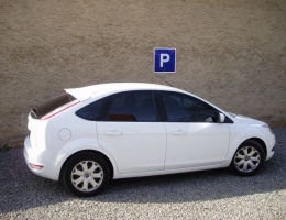 Ford Focus - protislunecni autofolie Llumar AT35CH