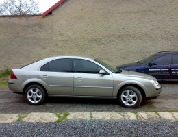 Ford Mondeo - protislunecni autofolie Llumar na autosklo AT5,35
