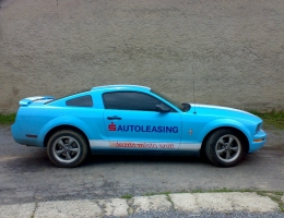 Ford Mustang - protislunecni autofolie Llumar AT5,15