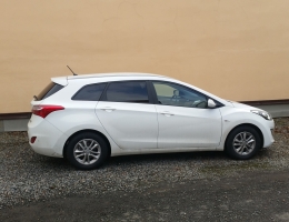 Hyundai I30 s autofóliemi LLumar AT15GR