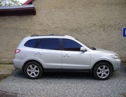 Hyundai Santa Fe - protislunecni autofolie Llumar AT5,15