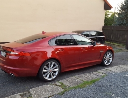 Jaguar s autofóliemi LLumar ATR15CH