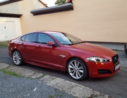 Jaguar s autofóliemi LLumar ATR15CH