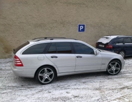 Mercedes Benz C combi instalace protislunecni autofolie Llumar ATR5,15