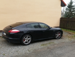 Porsche Panamera s autofóliemi LLumar ATR20,35