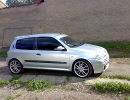Renault Clio instalace protislunecni autofolie Llumar