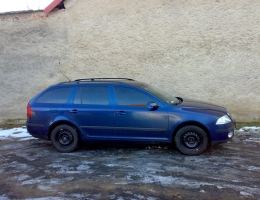 Skoda Octavia 2 combi instalace protislunecni autofolie Llumar AT15