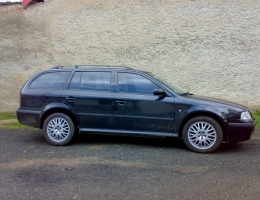 Skoda Octavia combi instalace protislunecni autofolie Llumar AT35