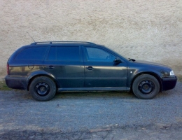 Skoda Octavia combi instalace protislunecni autofolie Llumar AT5,70GR