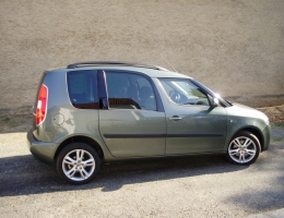 Skoda Roomster instalace protislunecni autofolie Llumar AT35GN