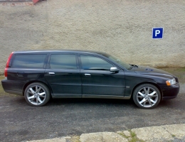 Volvo V70 instalace protislunecni autofolie Llumar ATR5,35